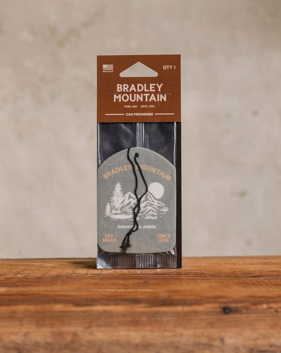 Oakmoss & Amber Car Freshener – Bradley Mountain