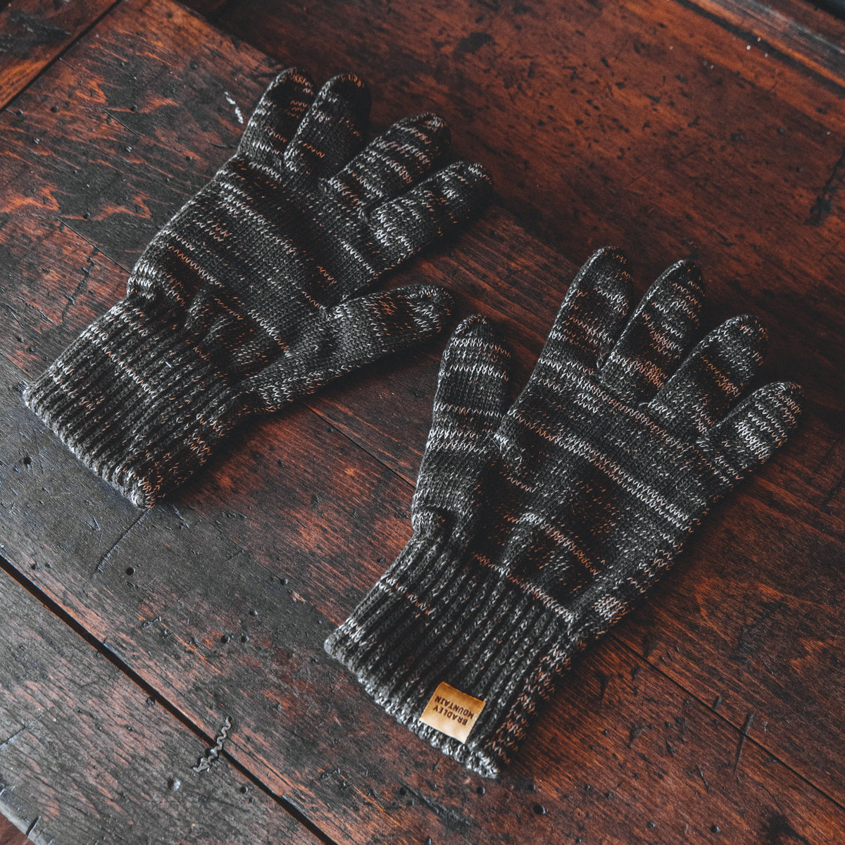 Explorer's Gloves - Desert – Bradley Mountain