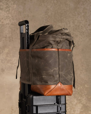 The Charter Zipper Tote - Smoke | Bradley Mountain