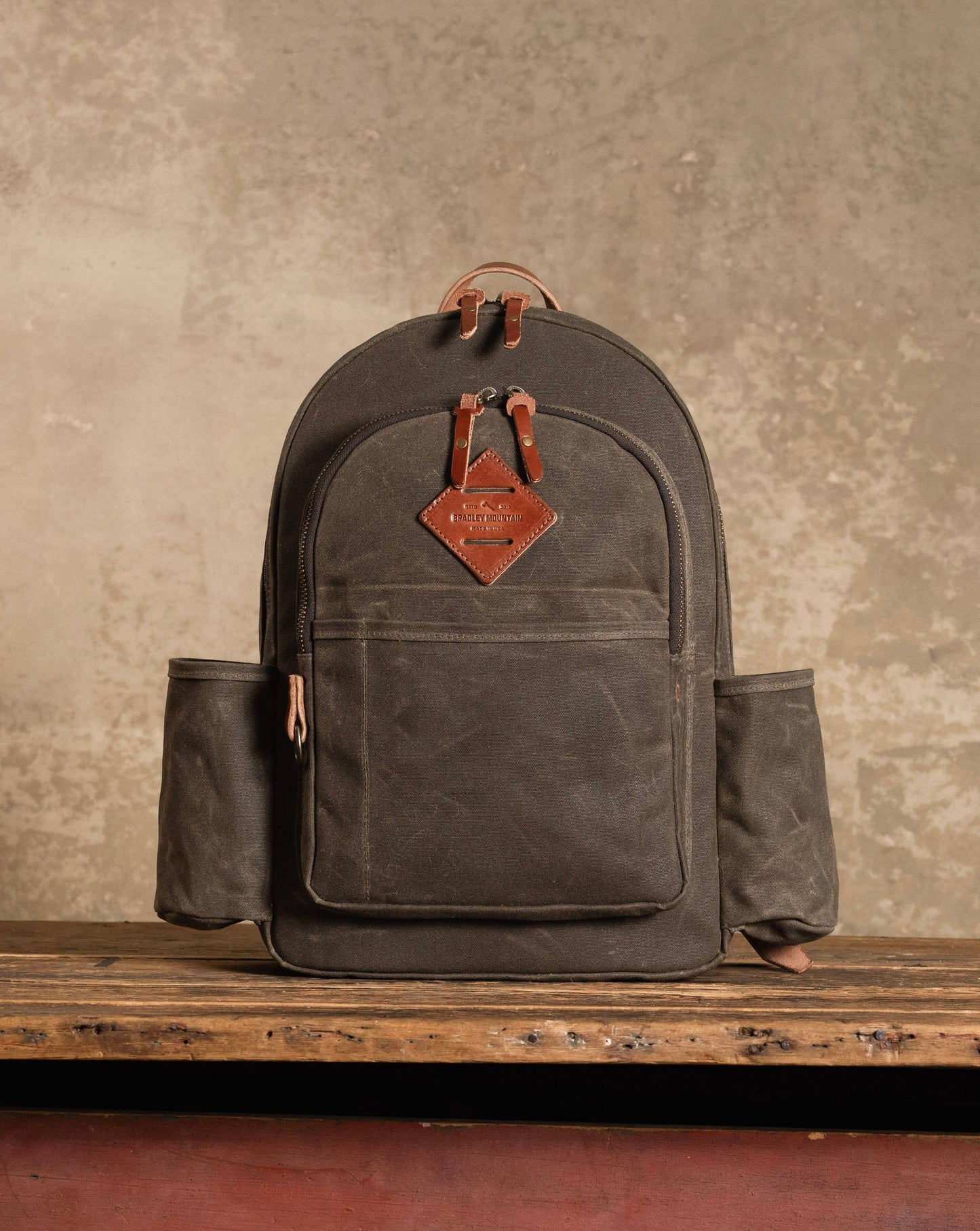 bradley backpack leather Rover Capacity 9 L Size:40 lb test - 150 yards Carhartt 28L Foundry Series medium heavy rod