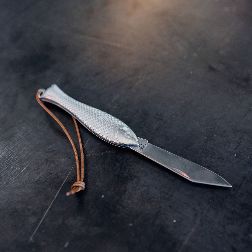 fish knife