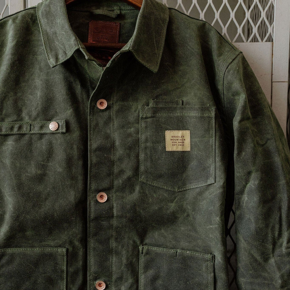 
            
                Load image into Gallery viewer, Cabin Jacket - Forest Bradley Mountain 
            
        