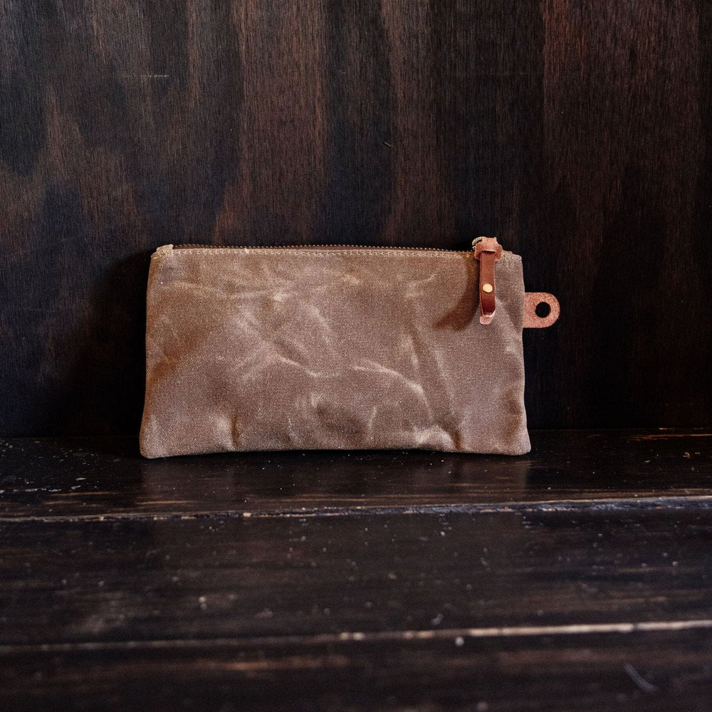 
            
                Load image into Gallery viewer, Zip Pouch - Brush Brown Bradley Mountain 
            
        
