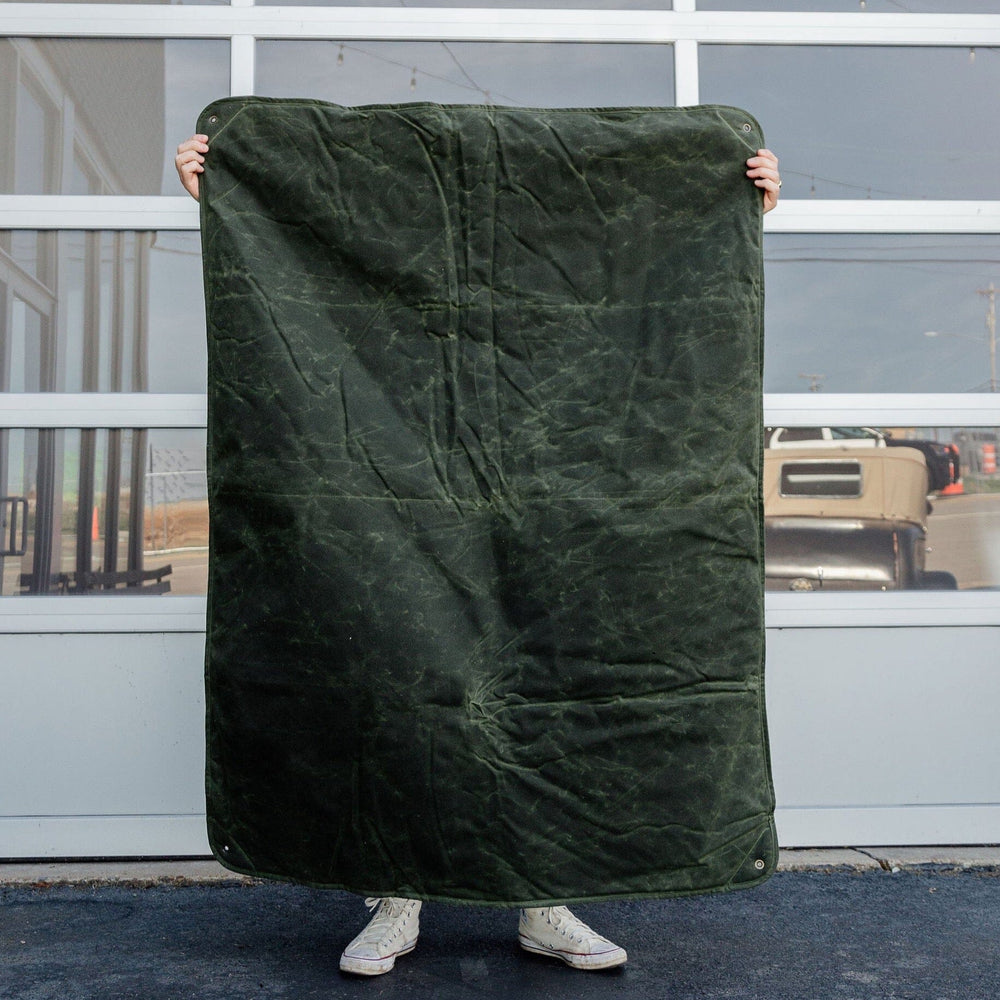 Insulated Waxed Camp Blanket - Forest Bradley Mountain 