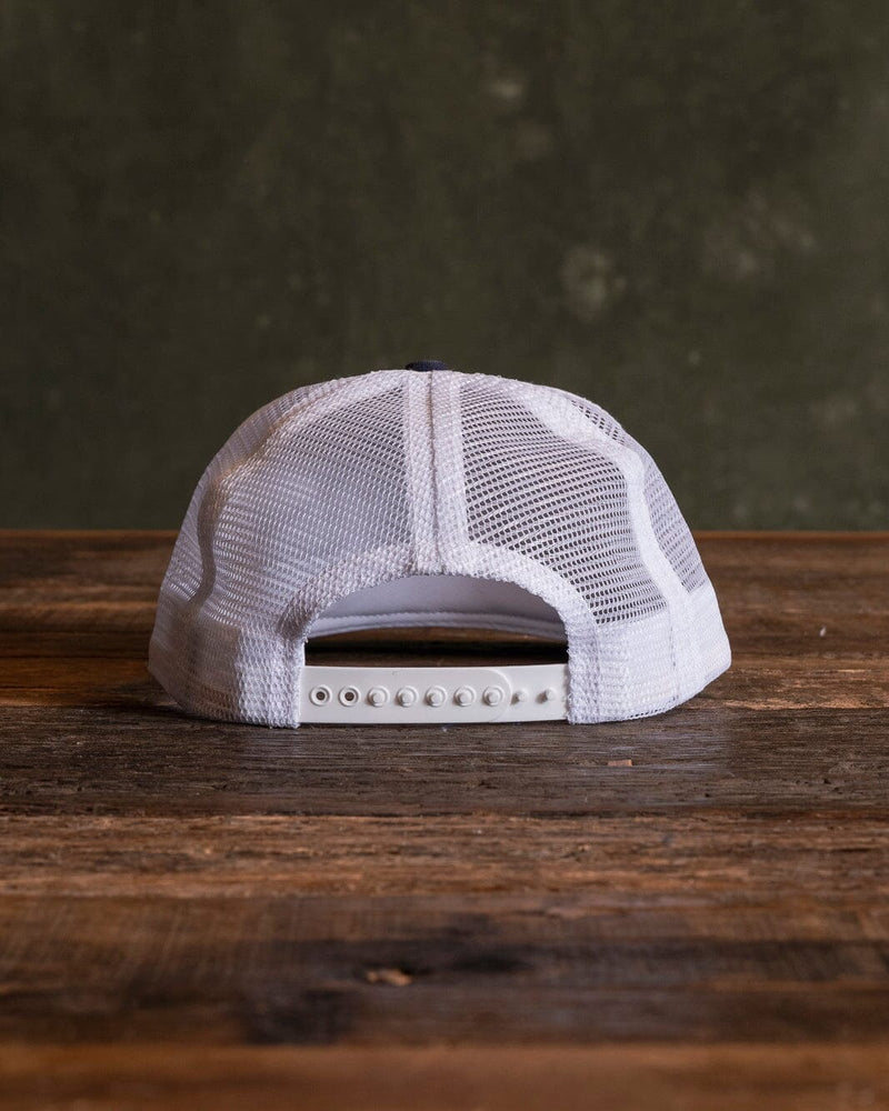 Fine Gear - Trucker Hat Bradley Mountain 