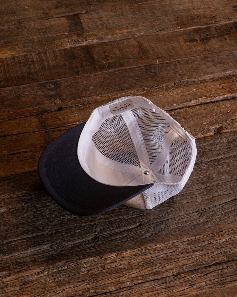 Fine Gear - Trucker Hat Bradley Mountain 