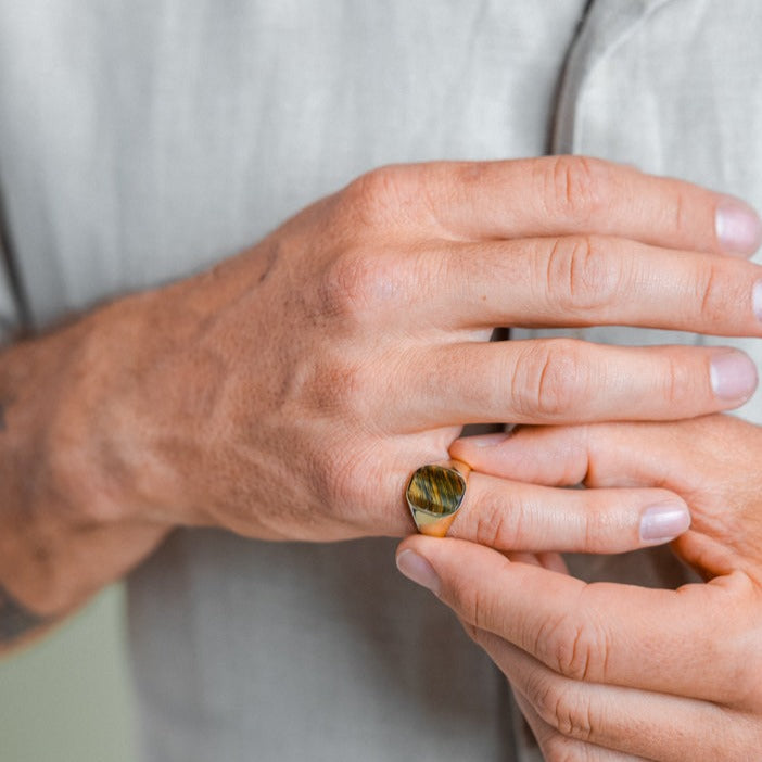 
            
                Load image into Gallery viewer, Tigers Eye Signet Ring Bradley Mountain 
            
        