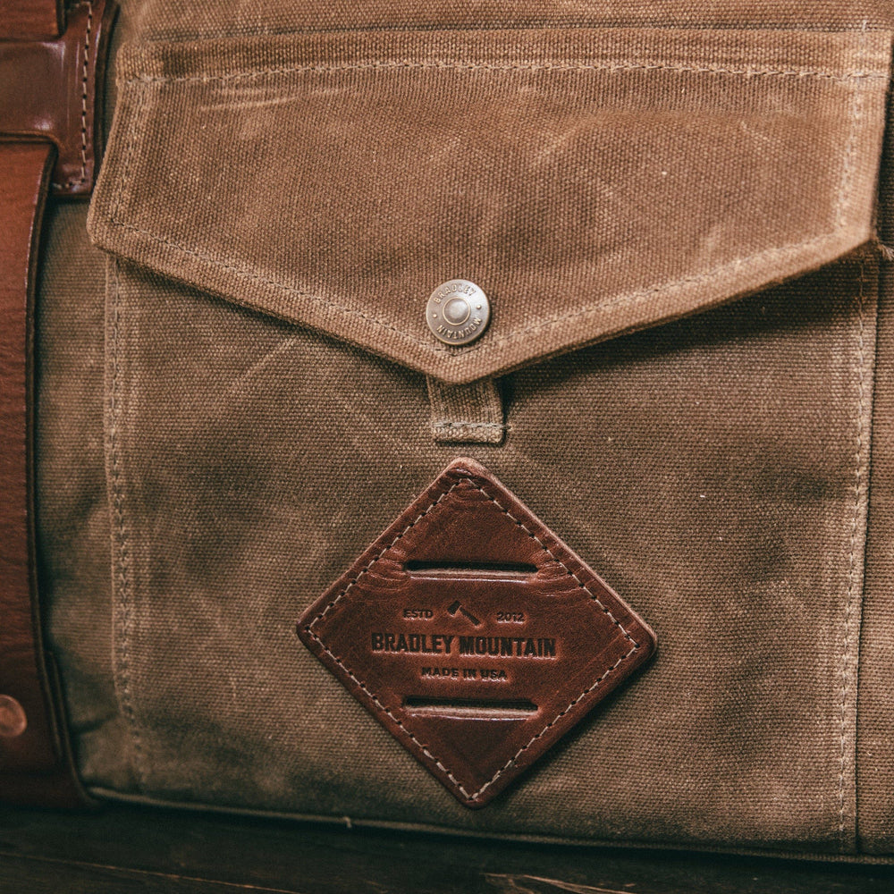
            
                Load image into Gallery viewer, The Ranger - Brush Brown Bag Bradley Mountain 
            
        