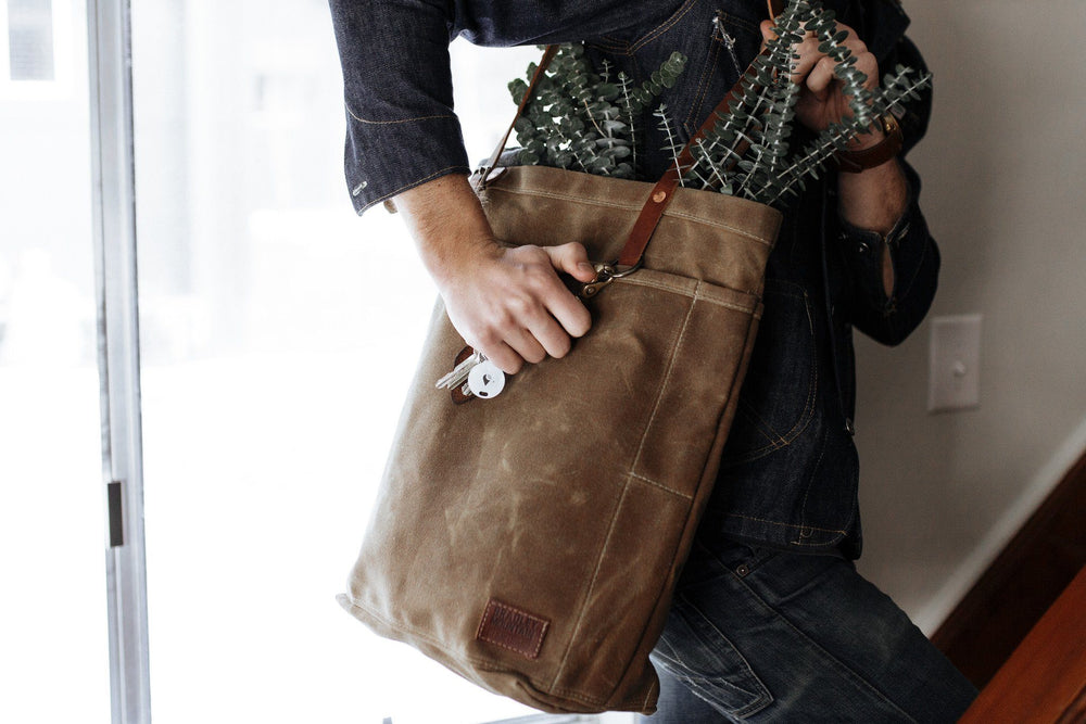 
            
                Load image into Gallery viewer, Key Fob - Brown Accessories Bradley Mountain 
            
        