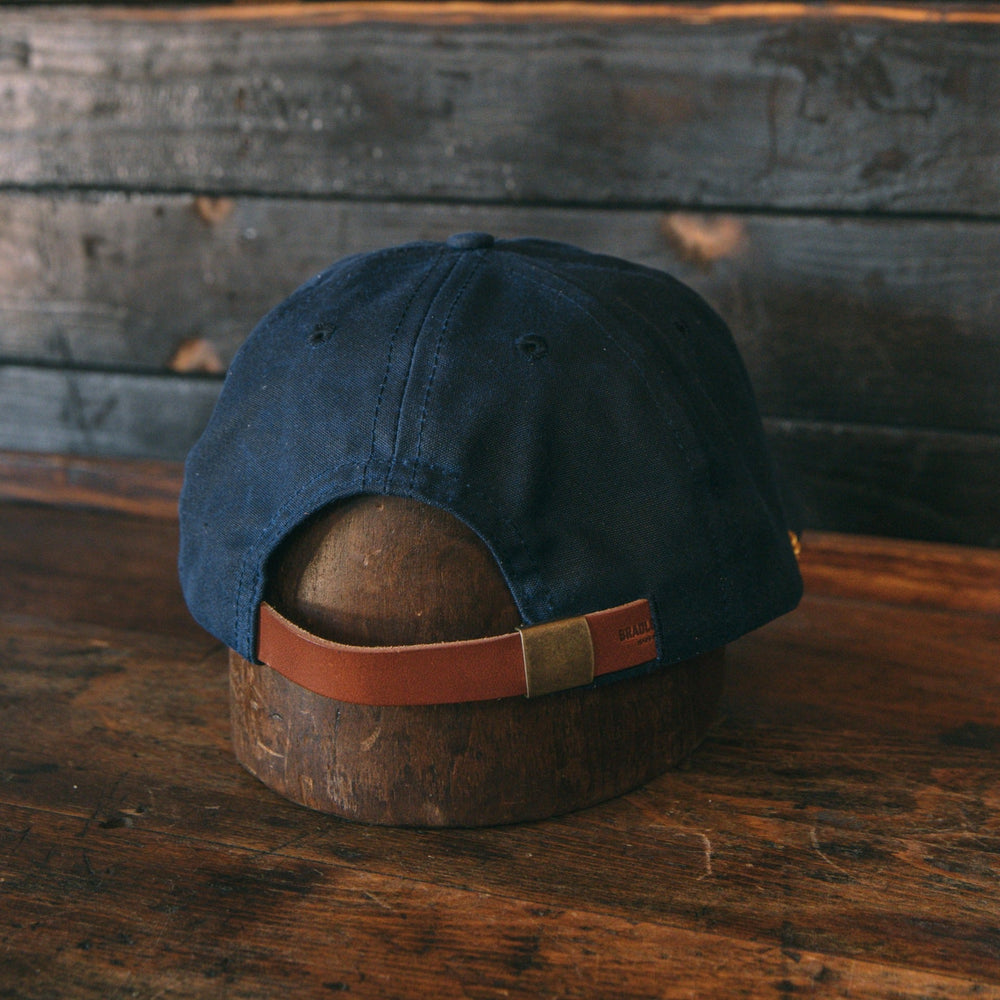 
            
                Load image into Gallery viewer, Captain&amp;#39;s Hat - Waxed Navy Bradley Mountain 
            
        